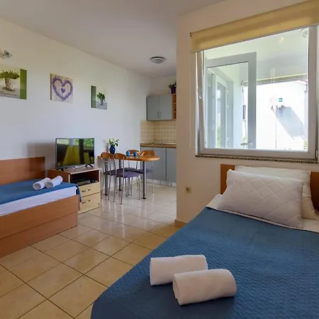 Holiday home Homely In Suko An Near Sea *